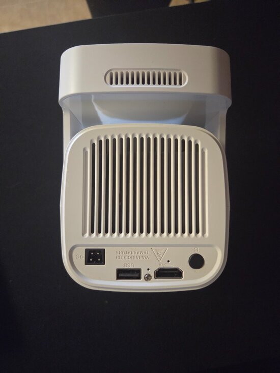 MAGCUBIC projector used ounce - Picture 4 of 5